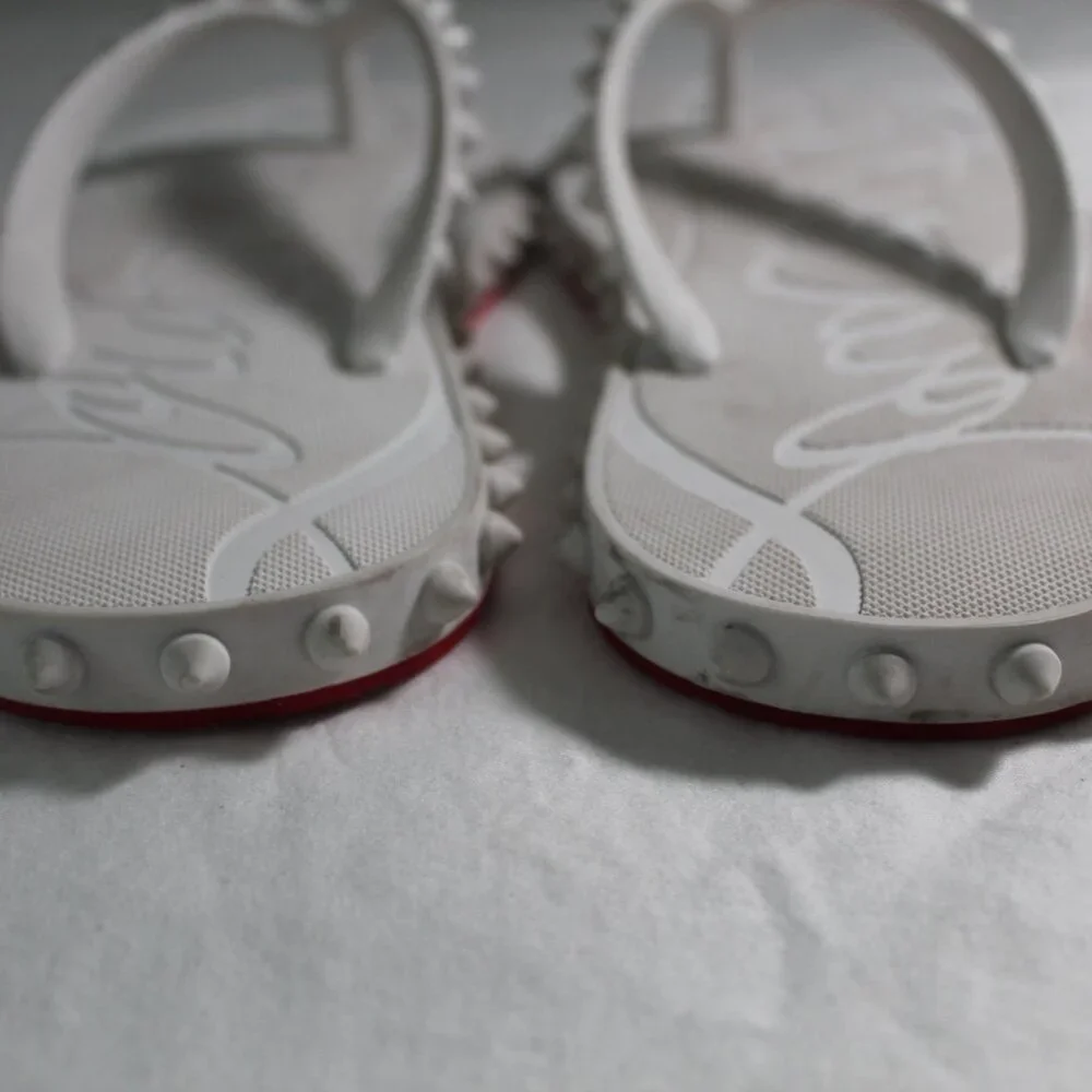 Christian Louboutin Super Loubi Flip Flops Spiked Sandals Slip Ons Pool Slide 39 - Picture 4 of 6